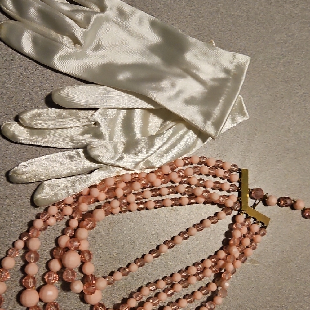 Childrens Dress Up Elegant White Gloves and Pink Beaded Necklace